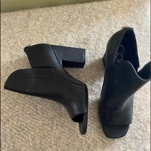 Calvin Klein Chunky heel